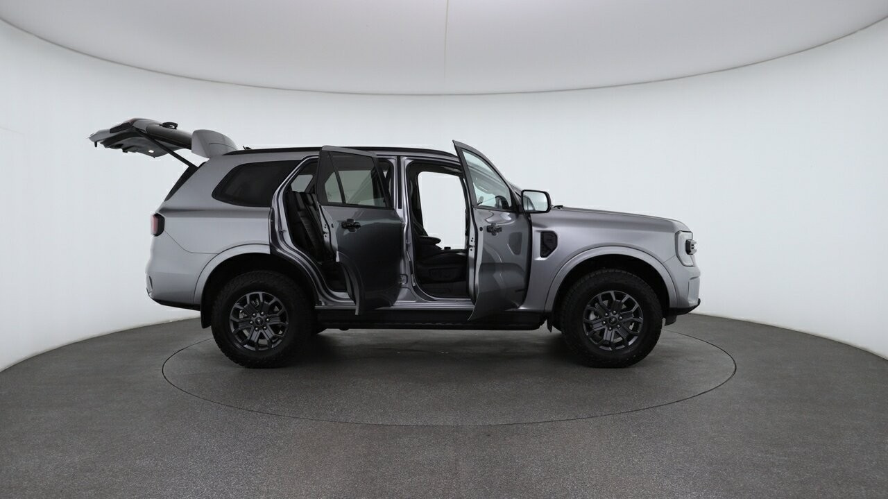 Ford Everest image 4