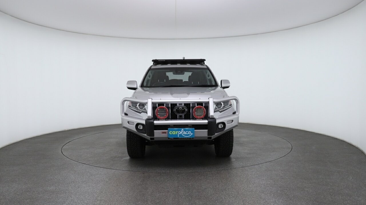 Toyota Landcruiser Prado image 2