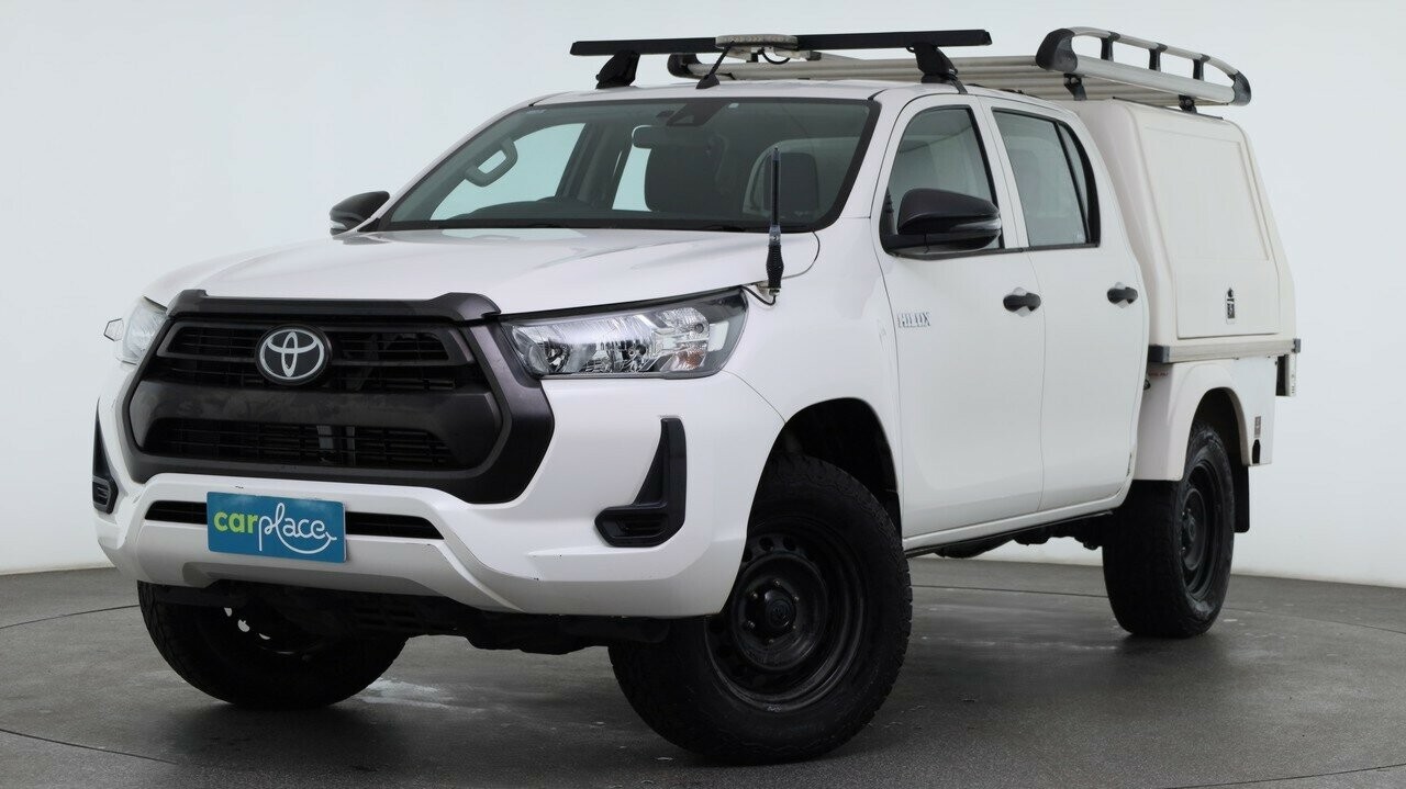 Toyota Hilux image 1