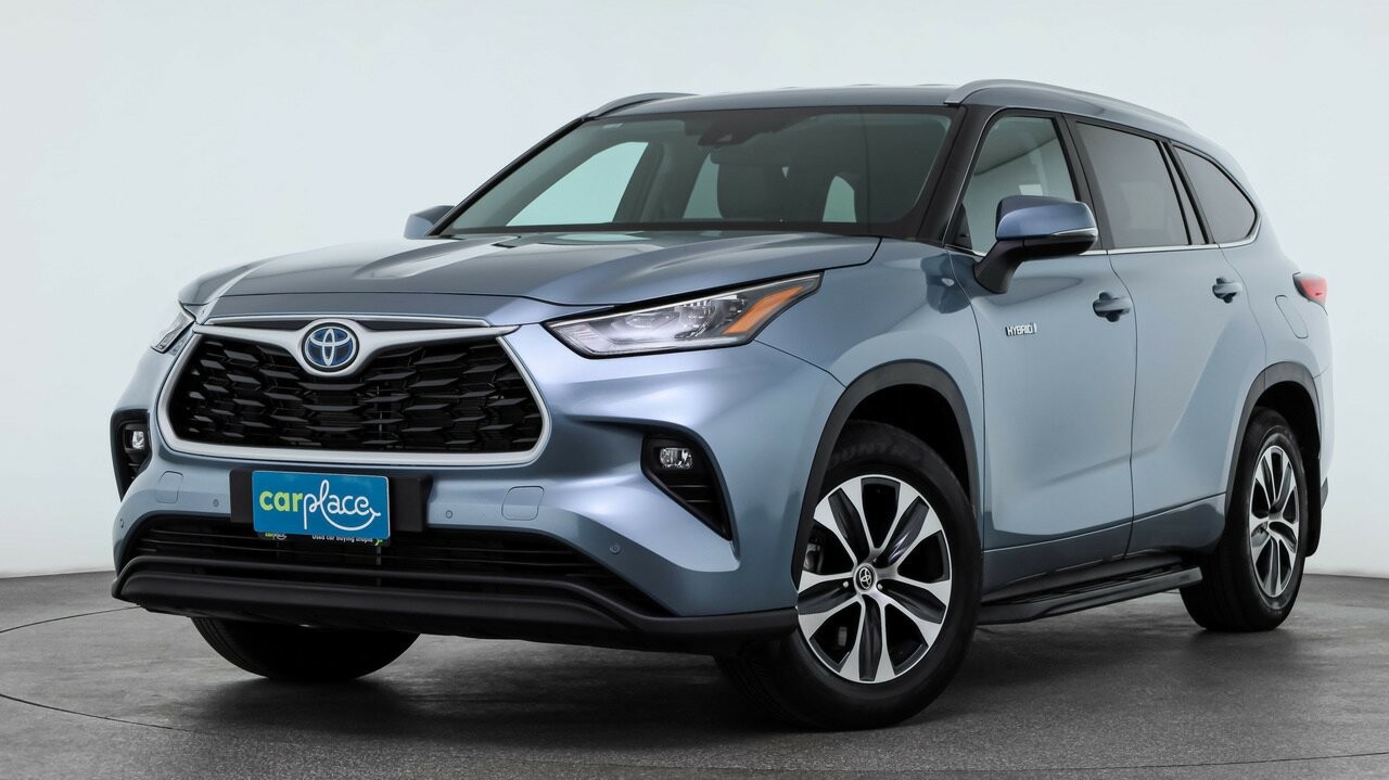 Toyota Kluger image 1