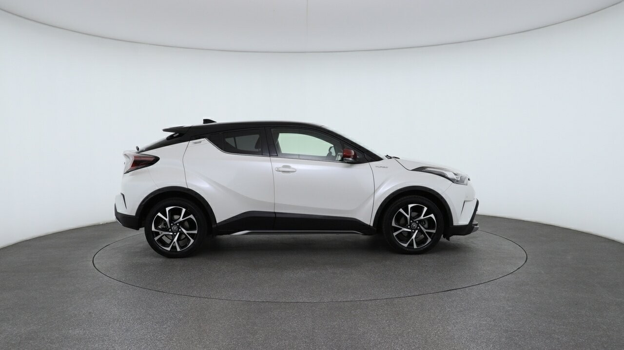 Toyota C-hr image 3