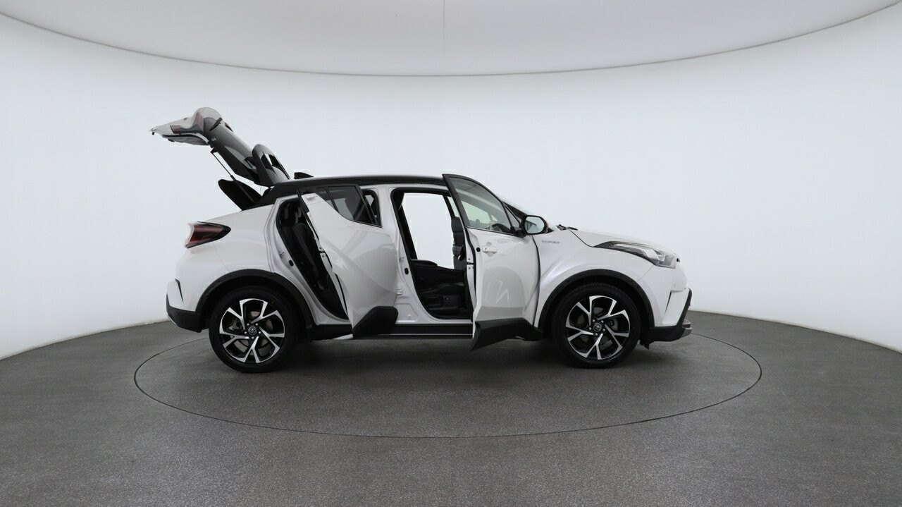Toyota C-hr image 4