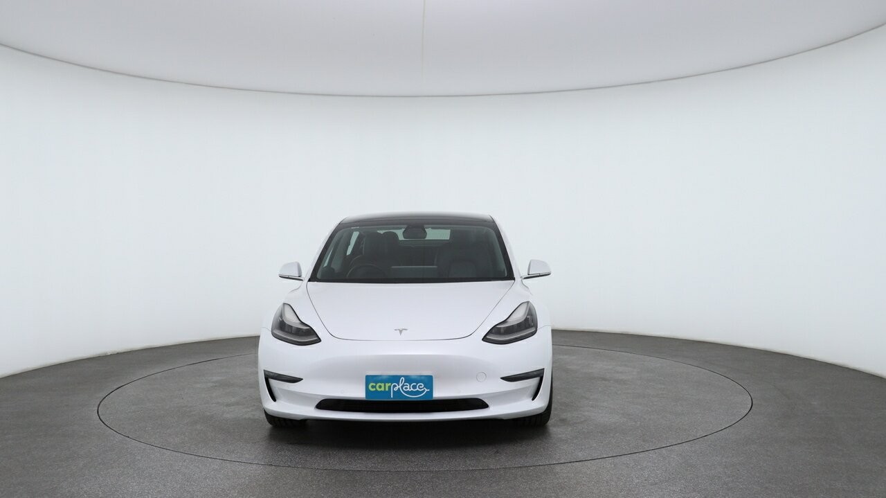 Tesla Model 3 image 2