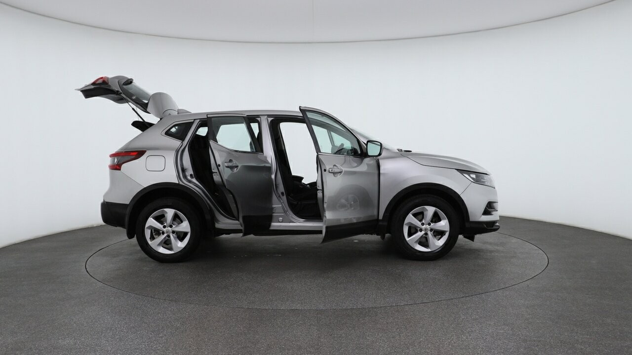 Nissan Qashqai image 4