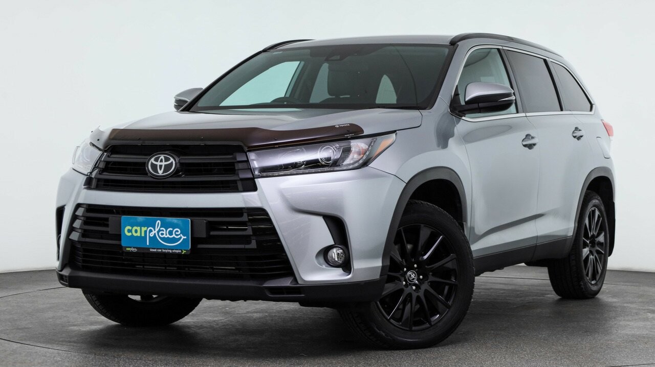 Toyota Kluger image 1
