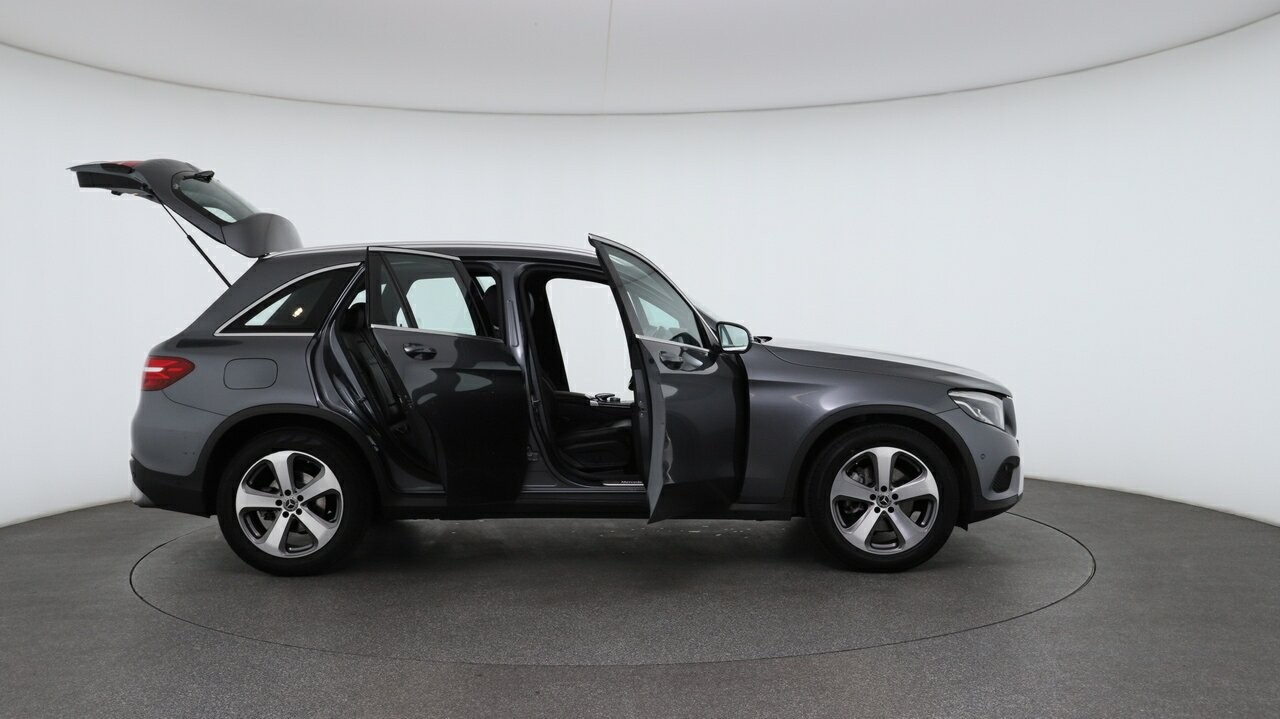 Mercedes Benz Glc-class image 4