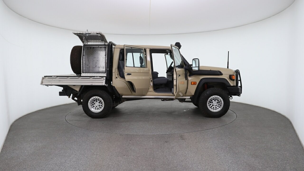 Toyota Landcruiser image 4