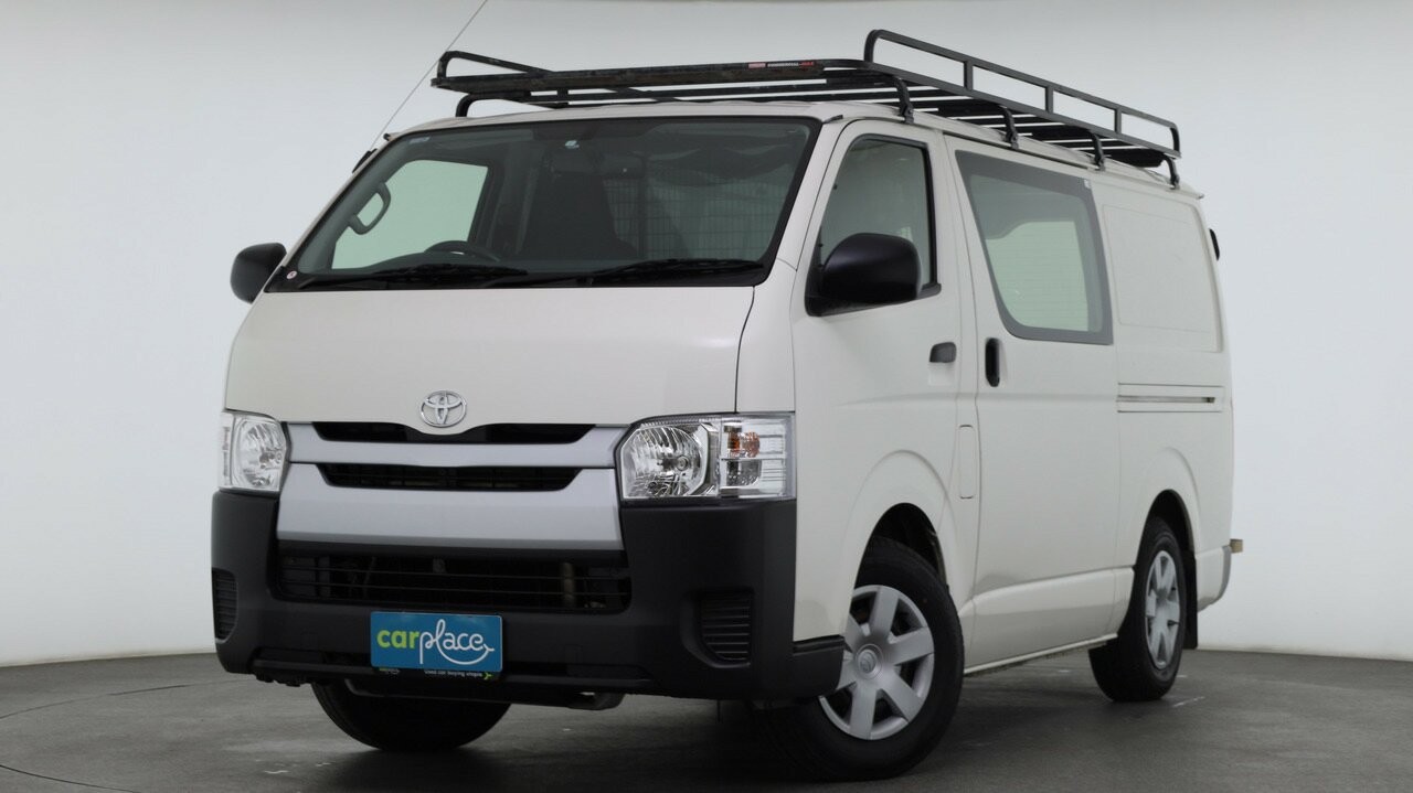 Toyota Hiace image 1