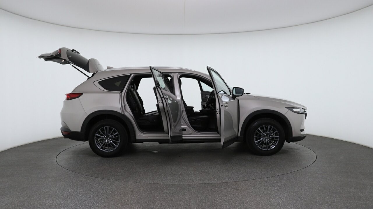Mazda Cx-8 image 4