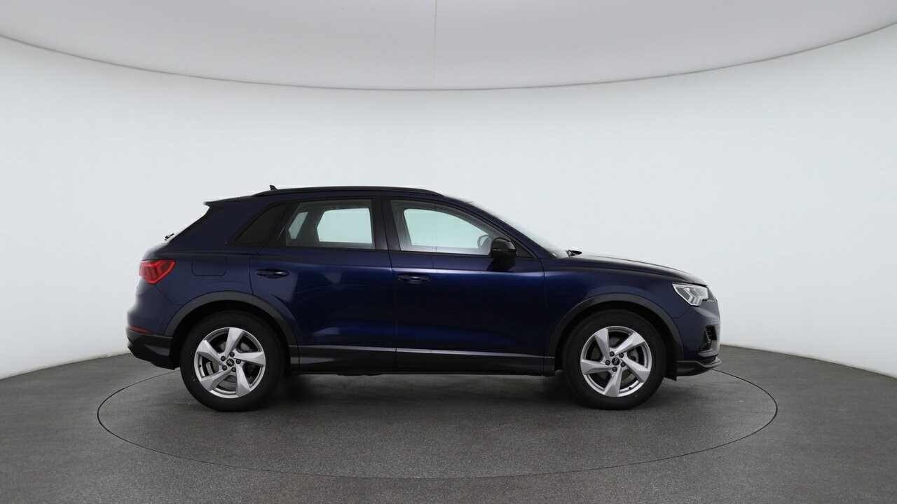 Audi Q3 image 3