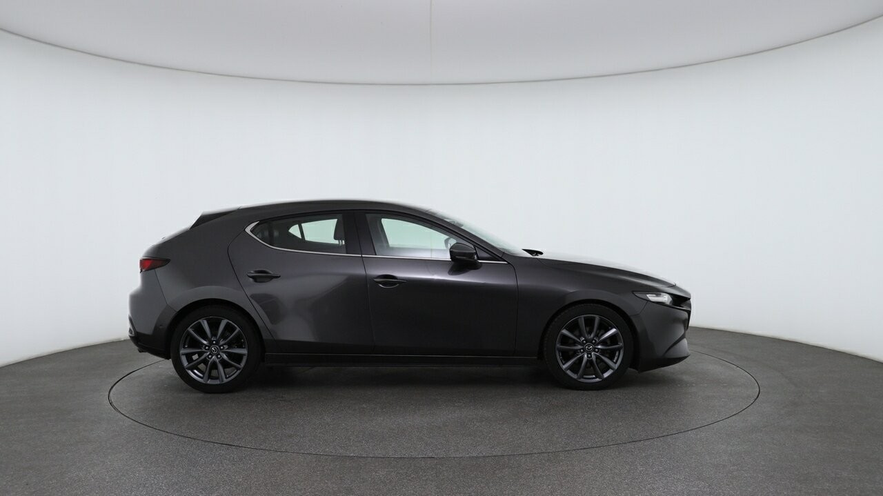 Mazda 3 image 3