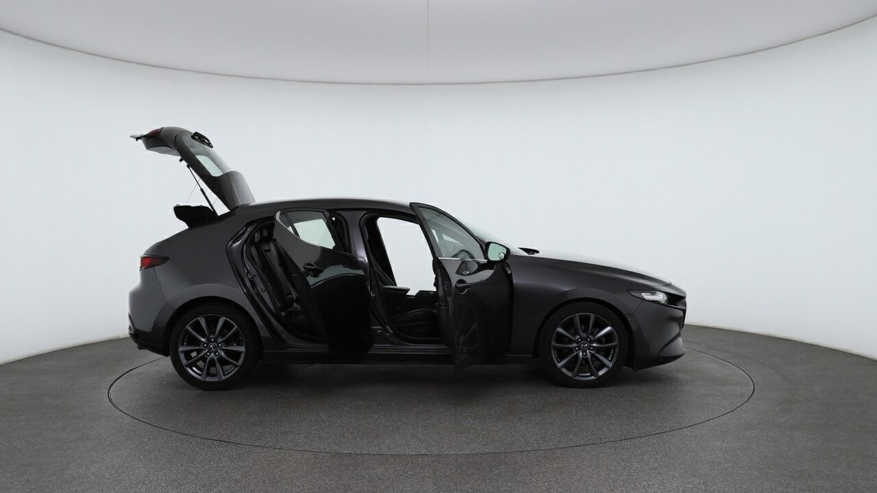 Mazda 3 image 4