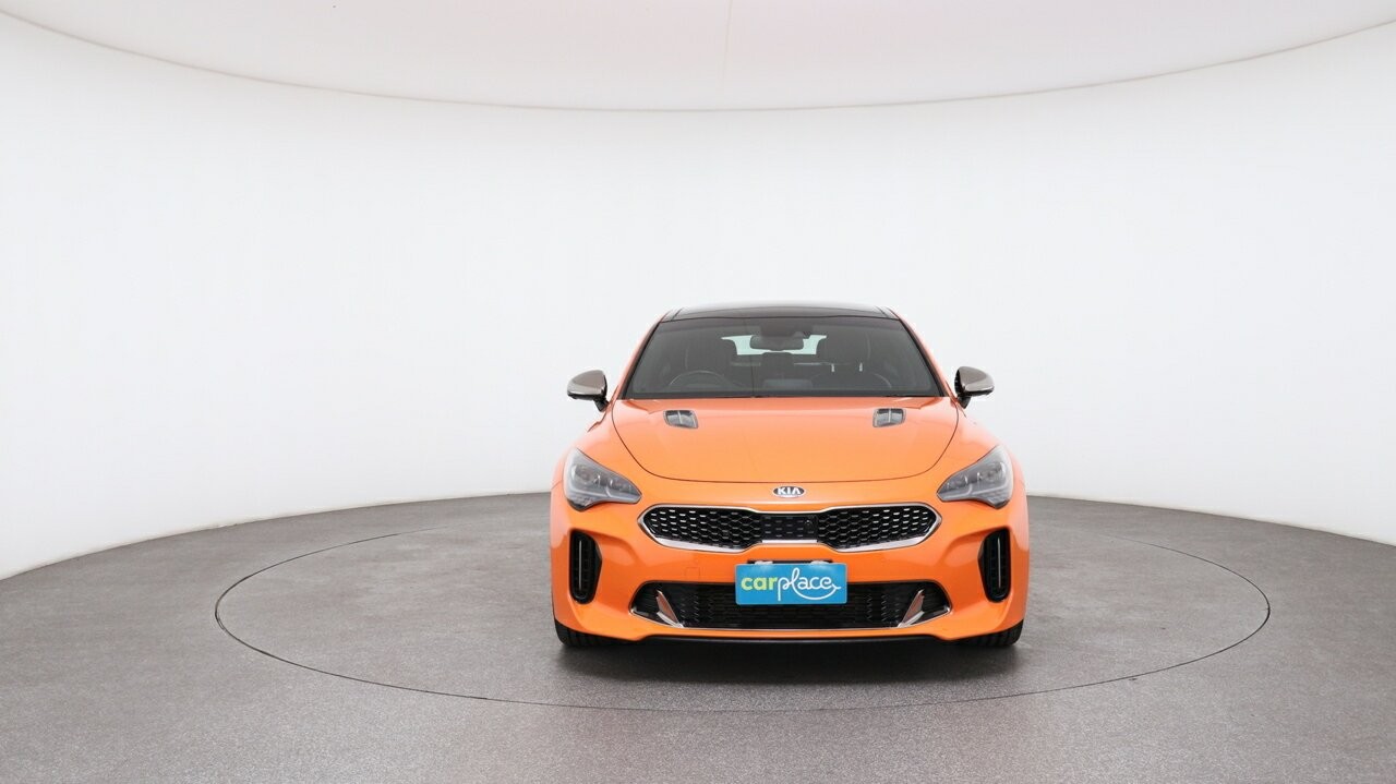 Kia Stinger image 2
