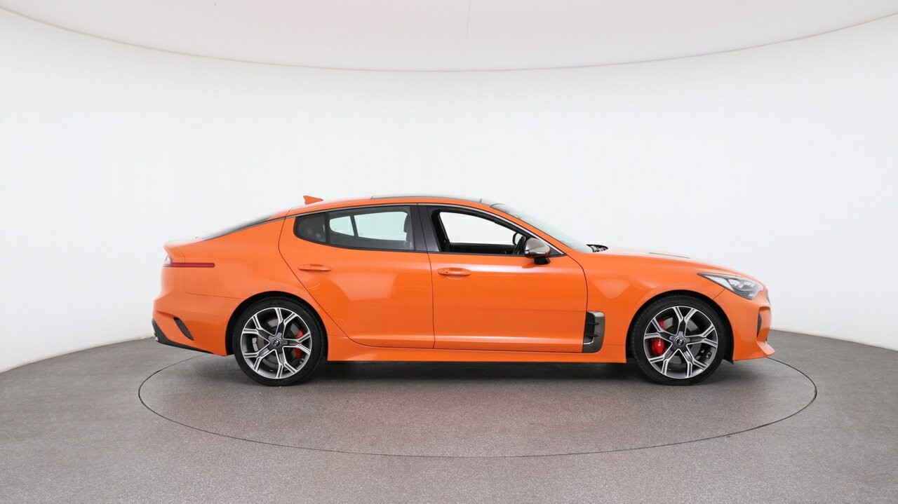 Kia Stinger image 3