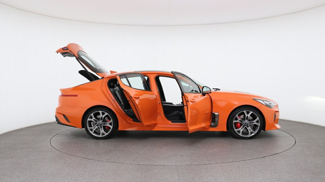 Kia Stinger image 4