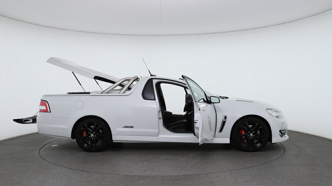 Holden Ute image 4
