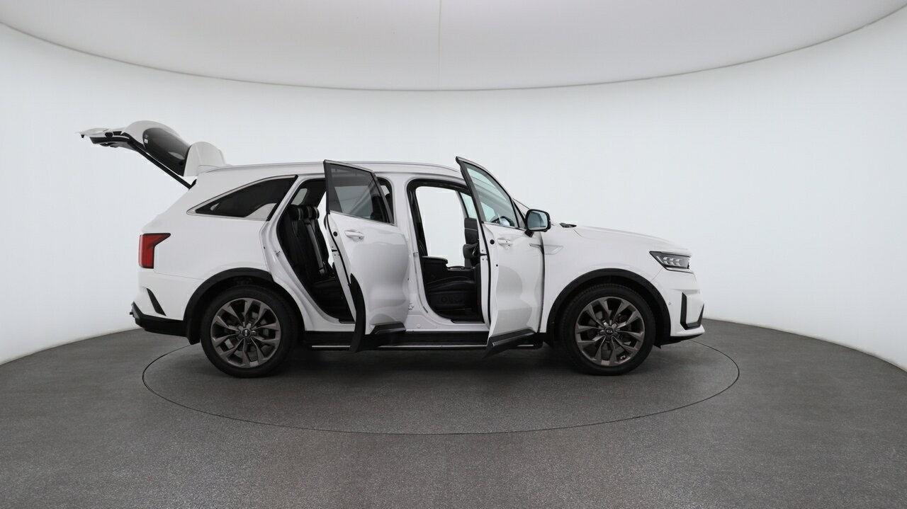 Kia Sorento image 4