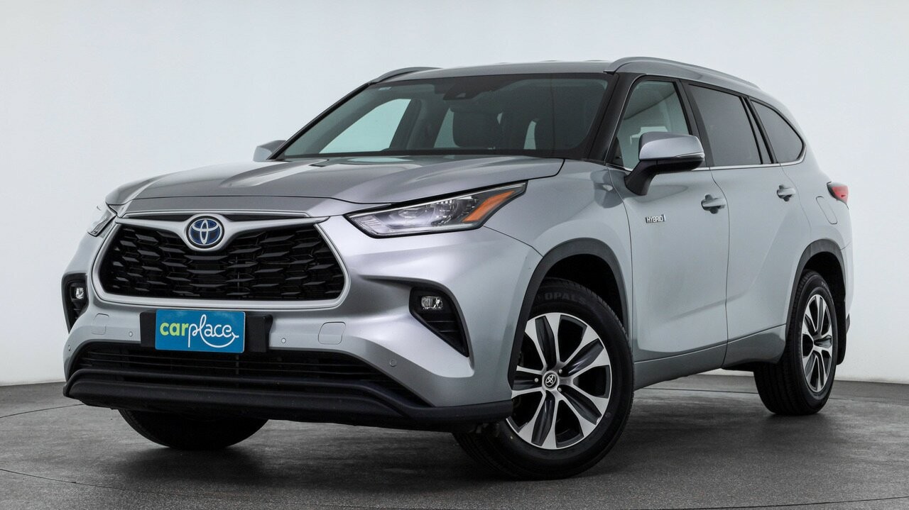 Toyota Kluger image 1