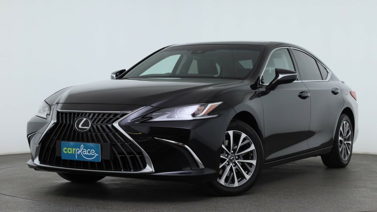Lexus Es image 2