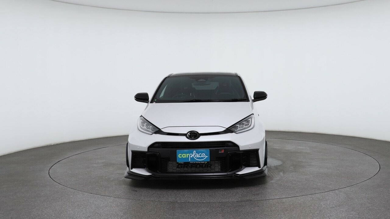 Toyota Yaris image 2