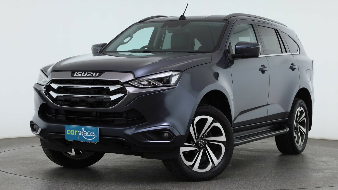 Isuzu Mu-x image 1