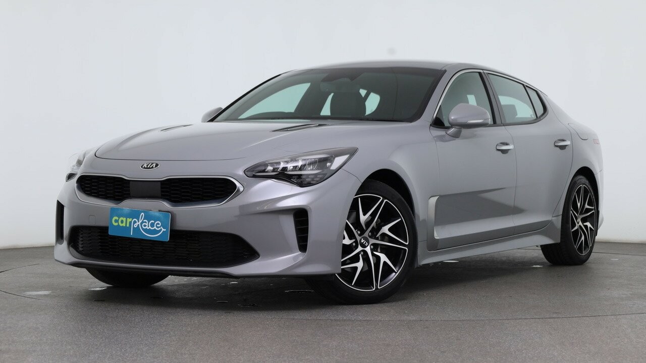 Kia Stinger image 1