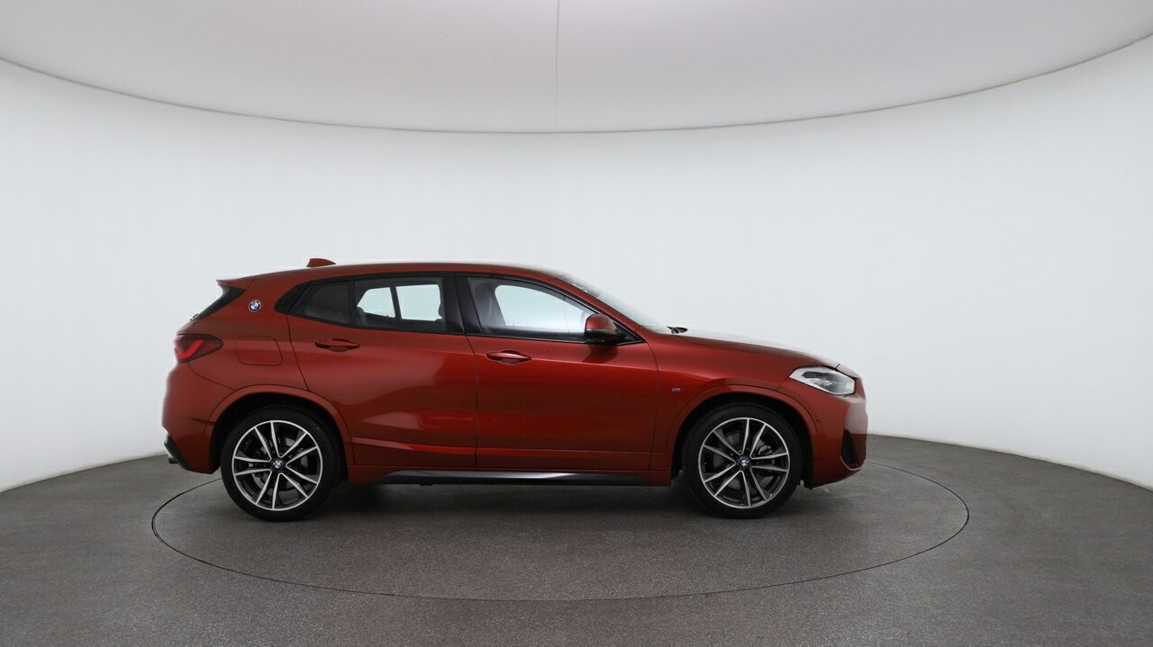 BMW X2 image 3