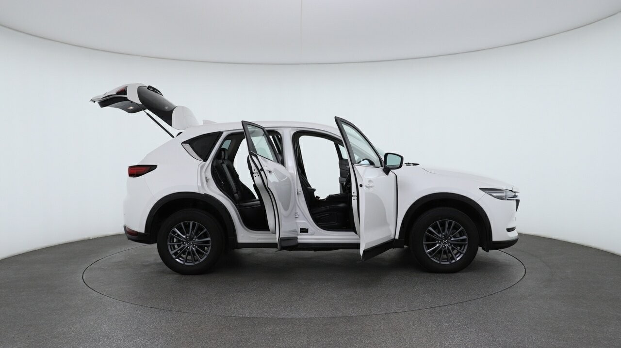 Mazda Cx-5 image 4