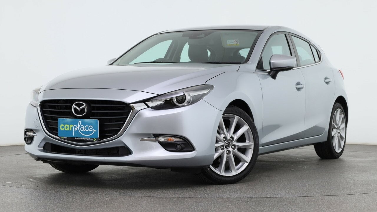 Mazda 3 image 1