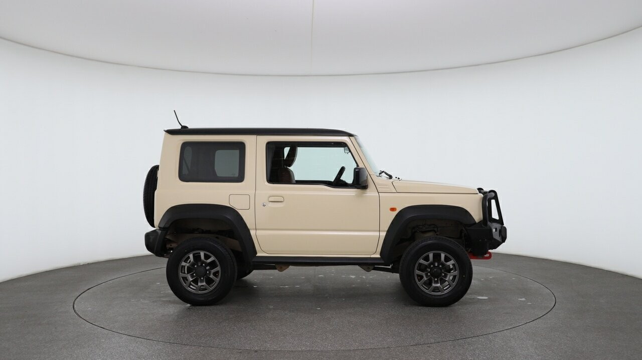 Suzuki Jimny image 3