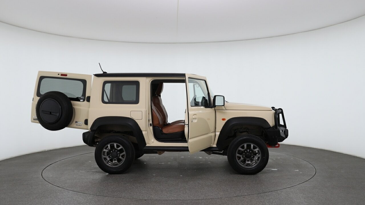 Suzuki Jimny image 4