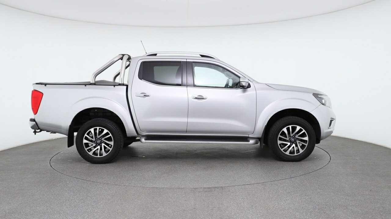Nissan Navara image 3