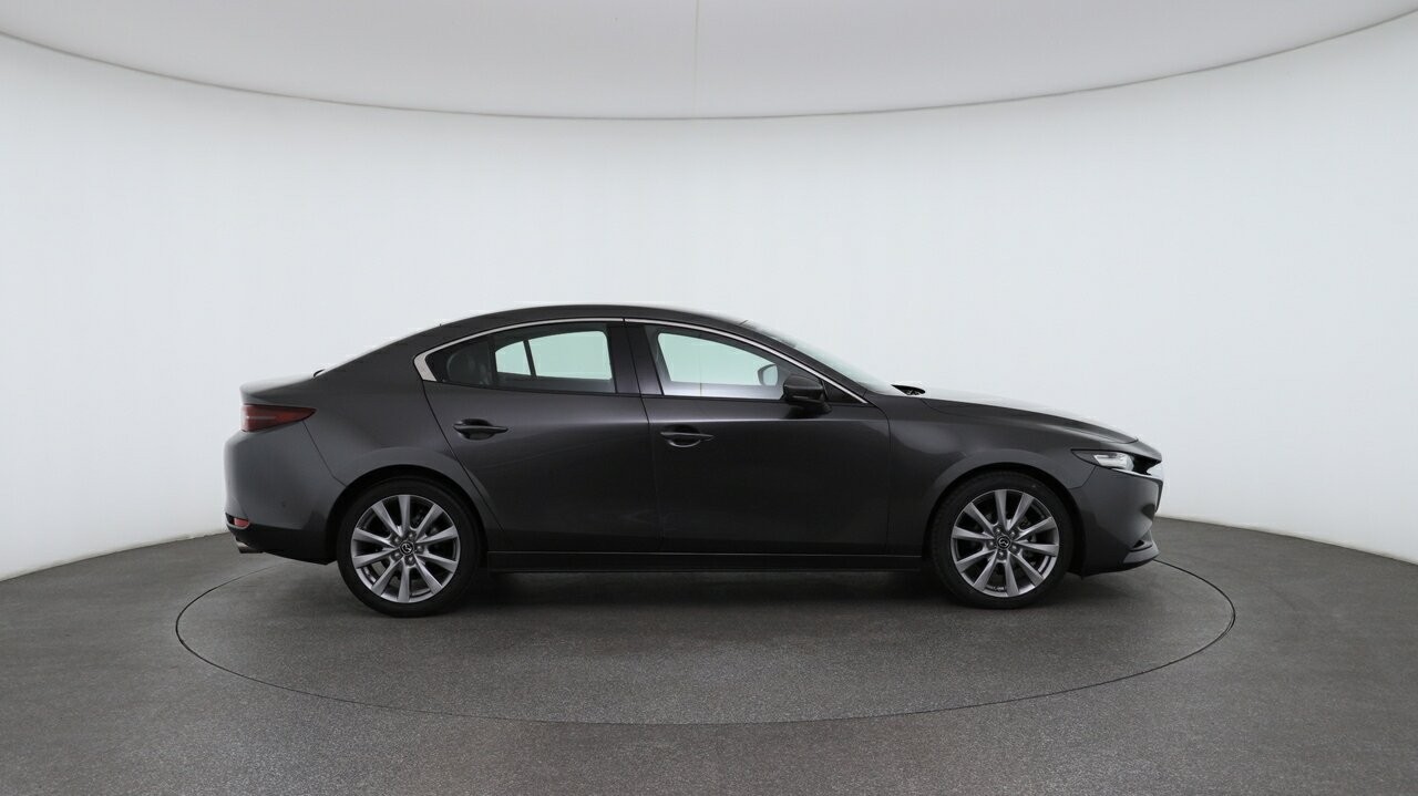 Mazda 3 image 3