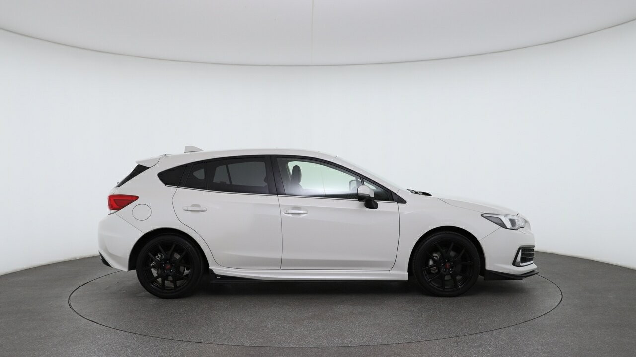 Subaru Impreza image 3