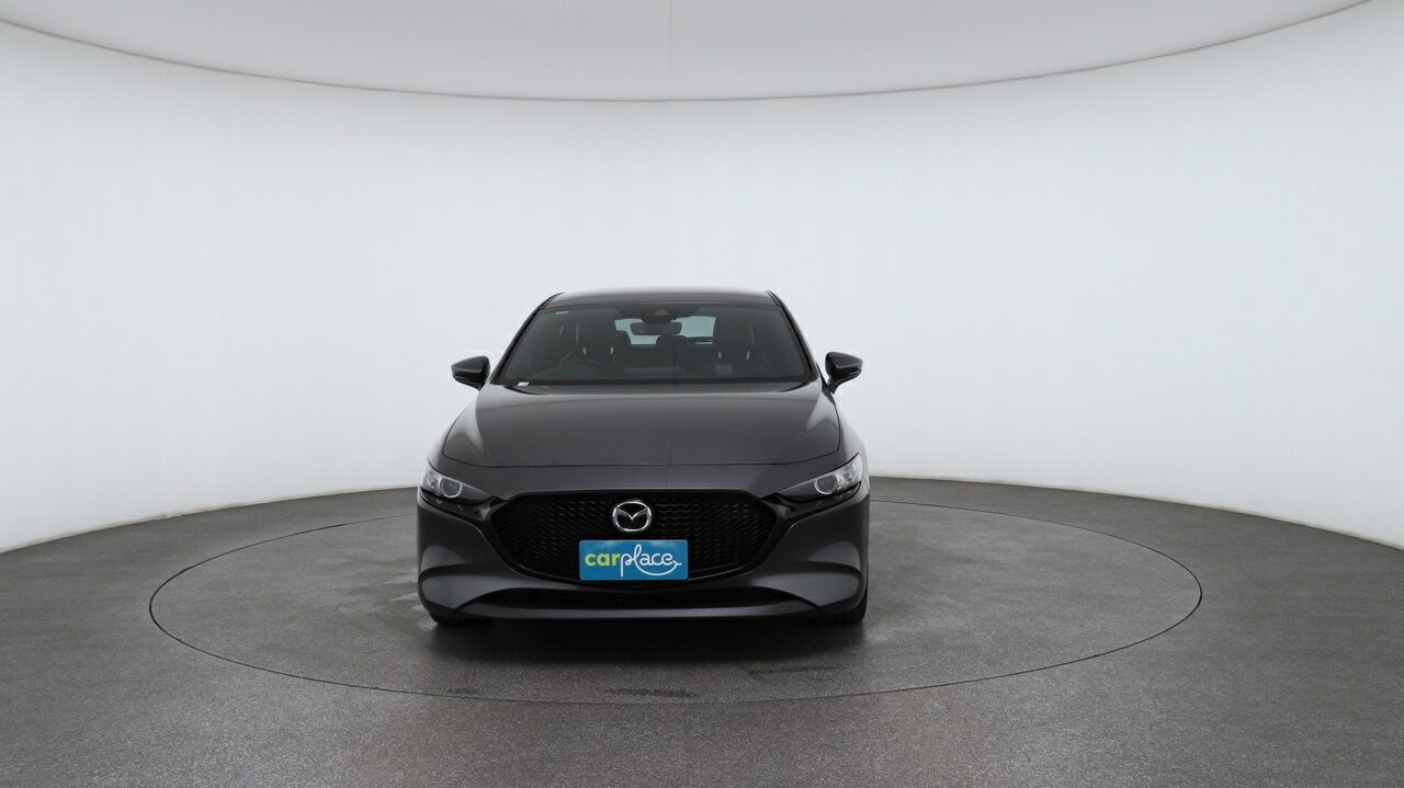 Mazda 3 image 2
