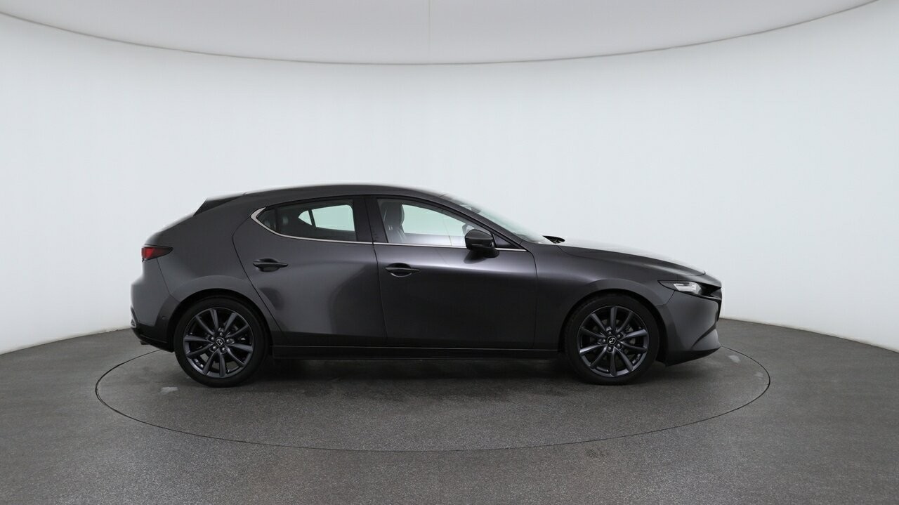 Mazda 3 image 3