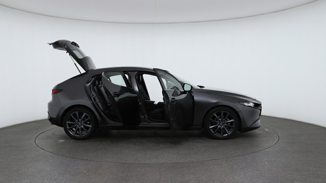Mazda 3 image 4
