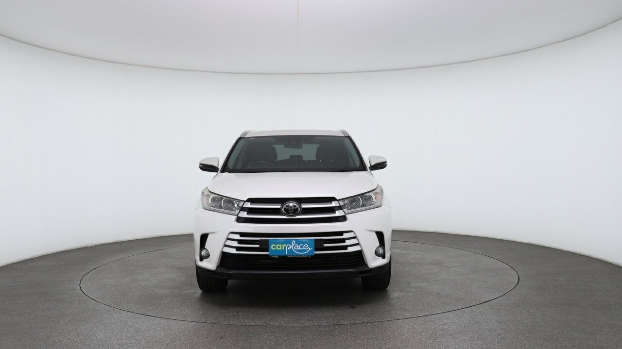 Toyota Kluger image 2