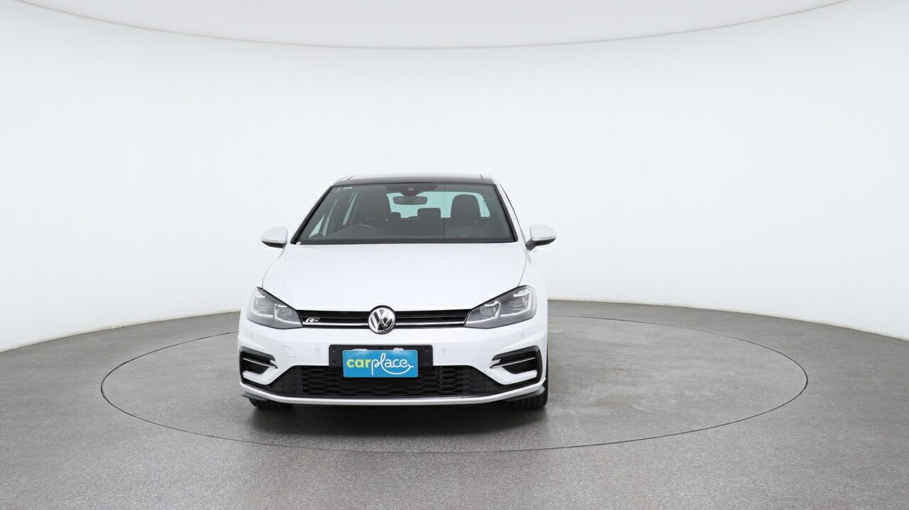 Volkswagen Golf image 2
