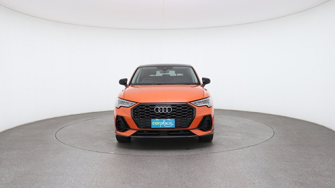 Audi Q3 image 2