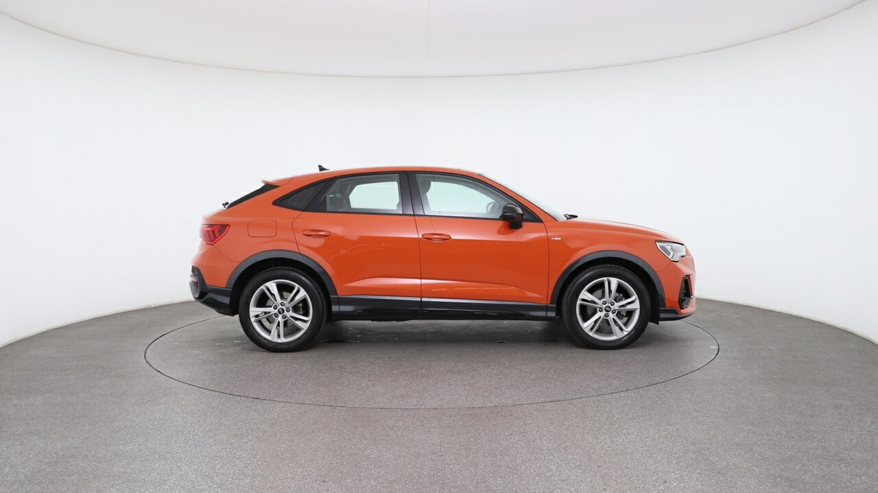 Audi Q3 image 3