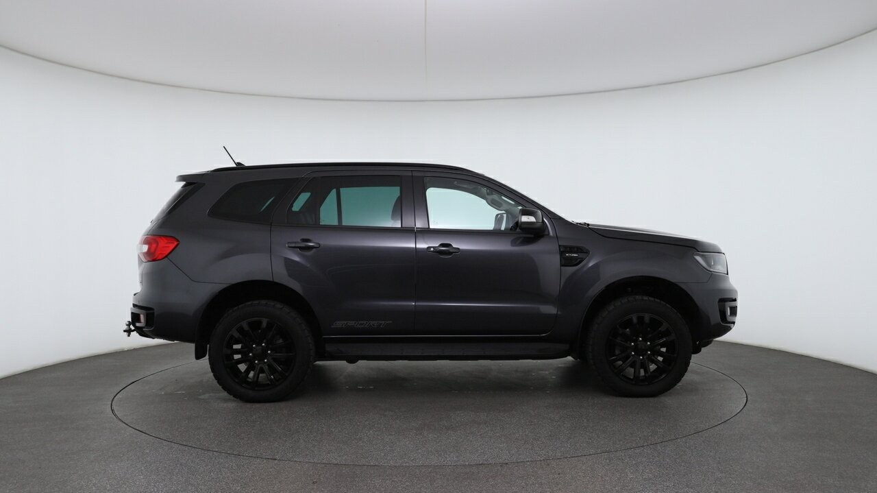 Ford Everest image 3