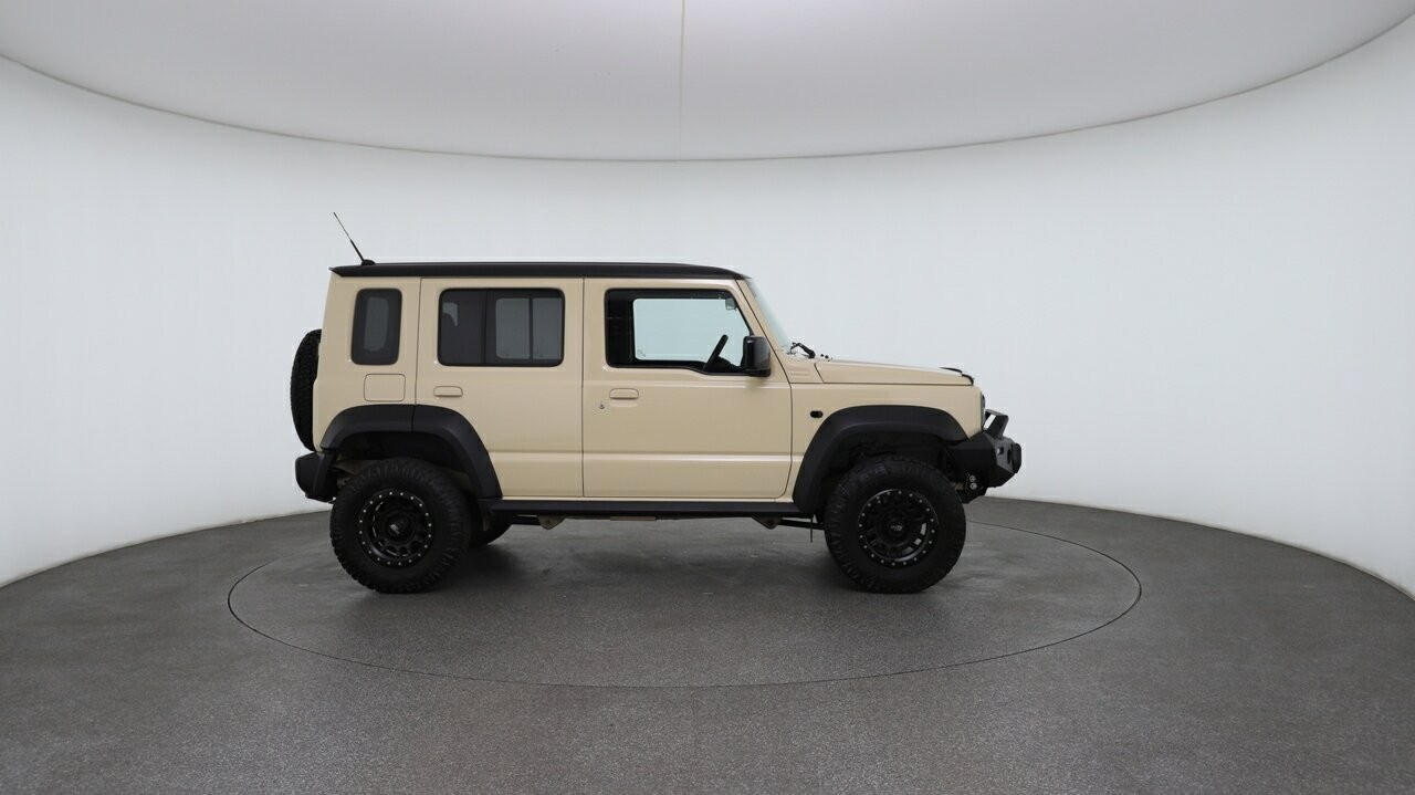 Suzuki Jimny image 3