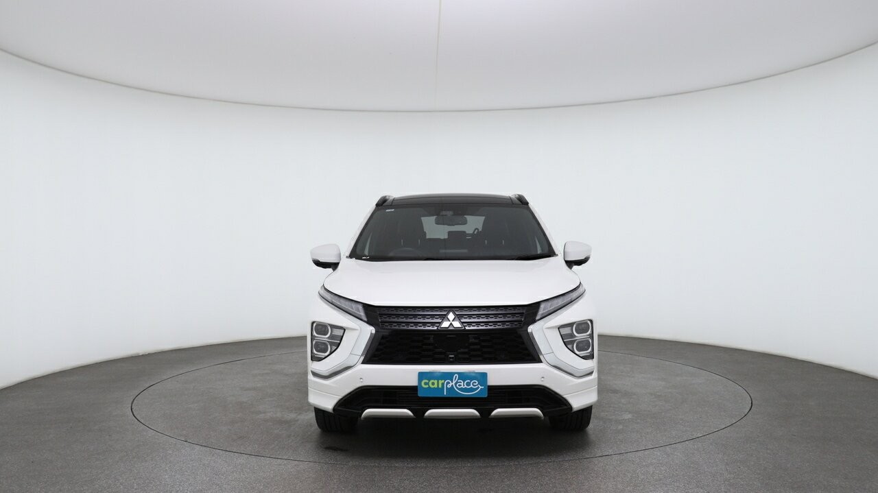 Mitsubishi Eclipse Cross image 2