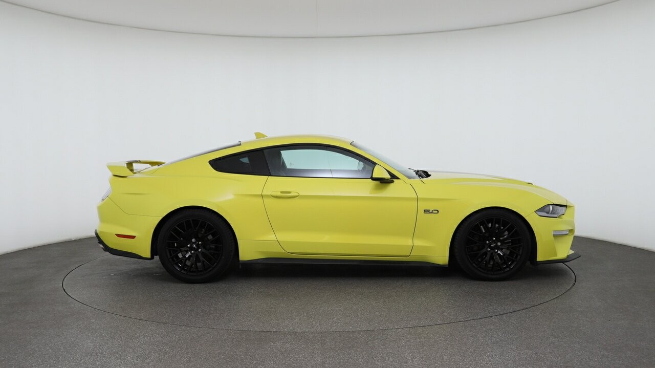 Ford Mustang image 3