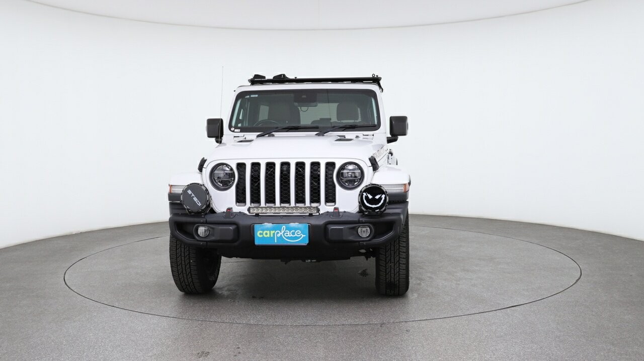Jeep Wrangler image 2