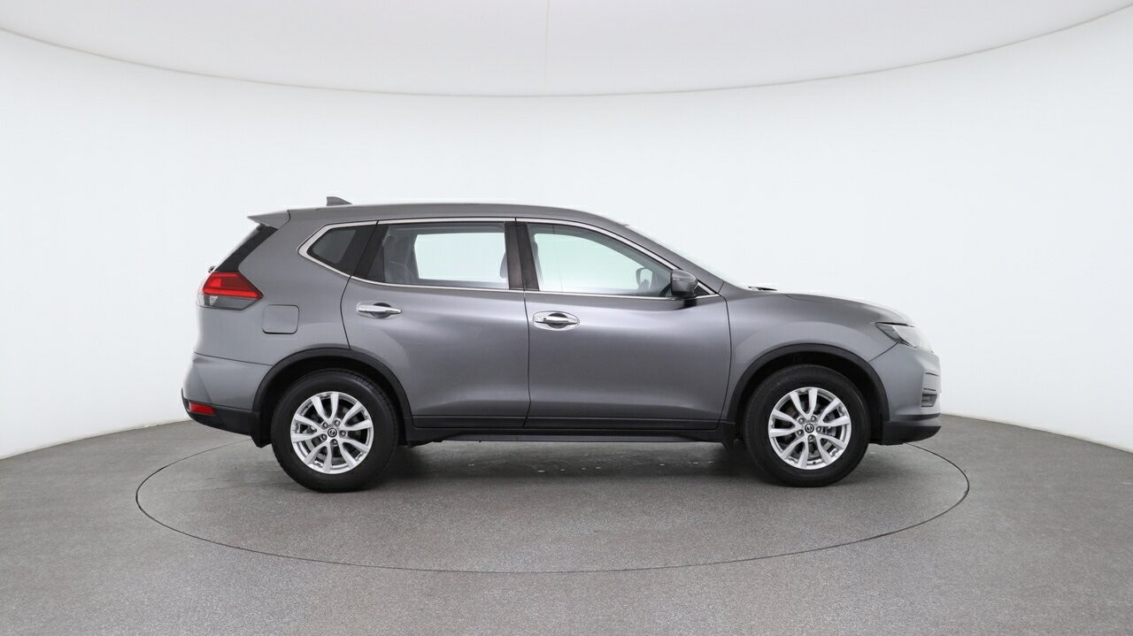 Nissan X-trail image 3