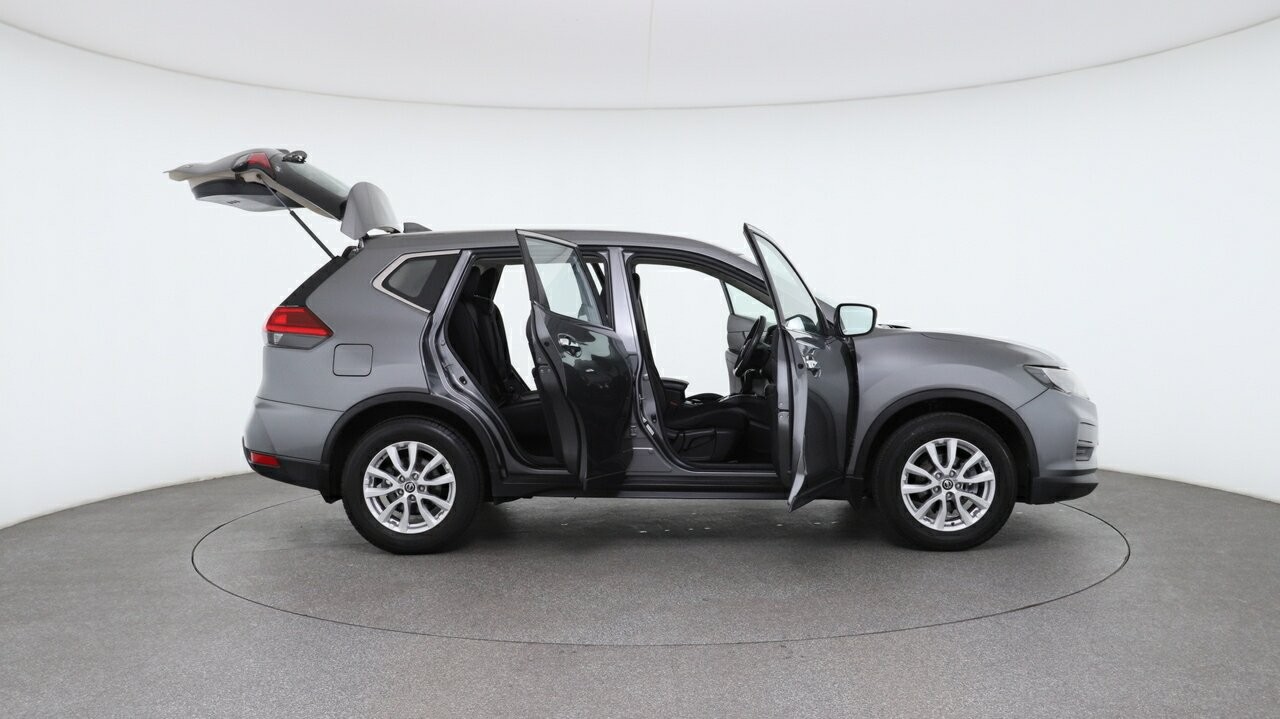 Nissan X-trail image 4