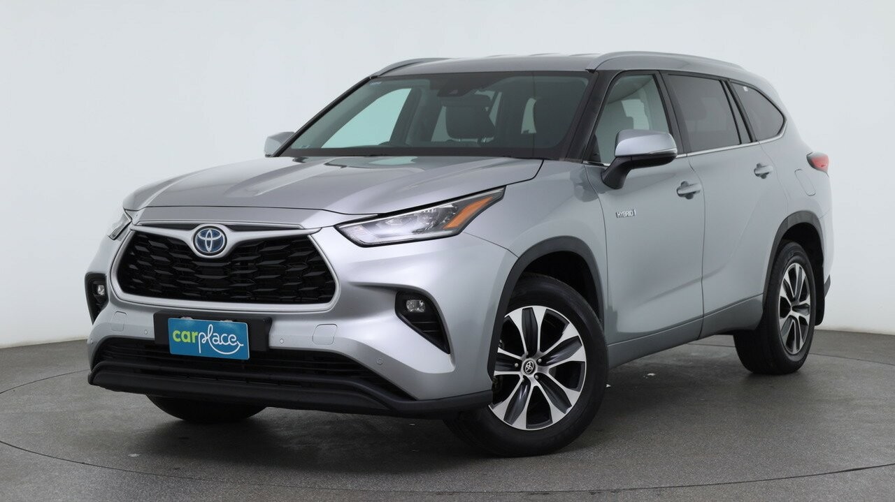Toyota Kluger image 1