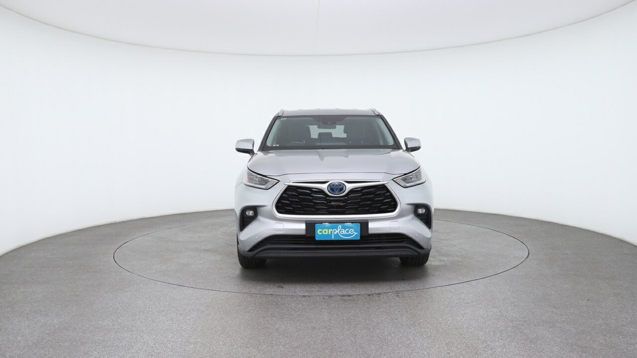 Toyota Kluger image 2